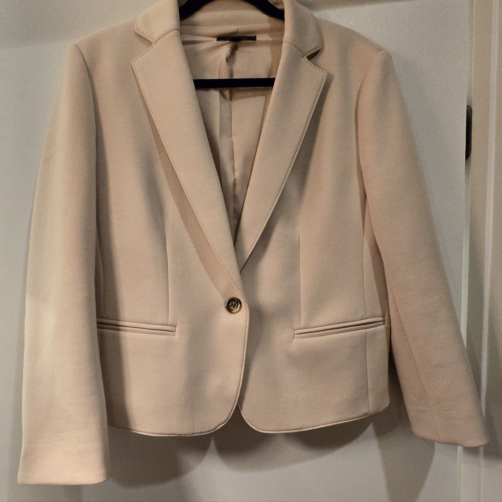 Ann Taylor Stretch Cotton Blazer in Cream - Picture 2 of 4